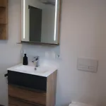 Appartement Bergidylle- Saniert Und Hochwertig Mit Massivholzmoebeln, Sonnenterrasse In Der Natur, Fussgaengig Ins Zentrum