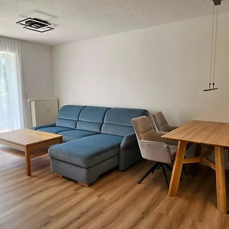 Bergidylle- Saniert Und Hochwertig Mit Massivholzmoebeln, Sonnenterrasse In Der Natur, Fussgaengig Ins Zentrum Apartment